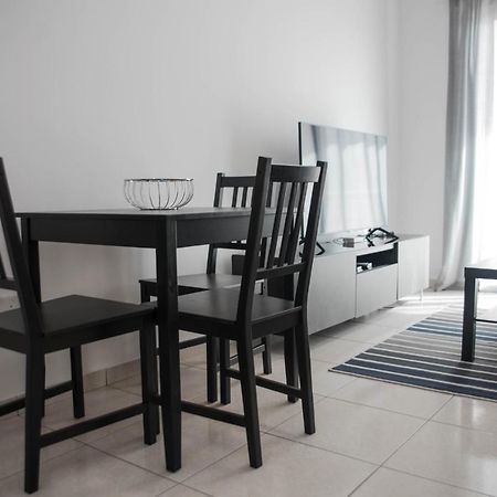 Renovated One Bedroom Apartment In Paphos With Pool Exterior photo