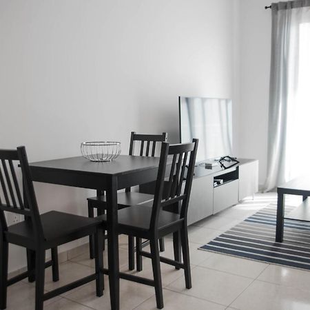 Renovated One Bedroom Apartment In Paphos With Pool Exterior photo